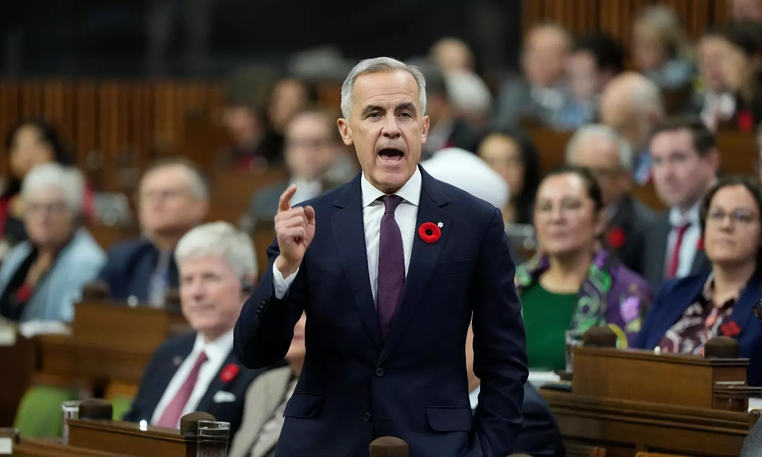 Canada to Poach H-1B Visa Holders, International Researchers