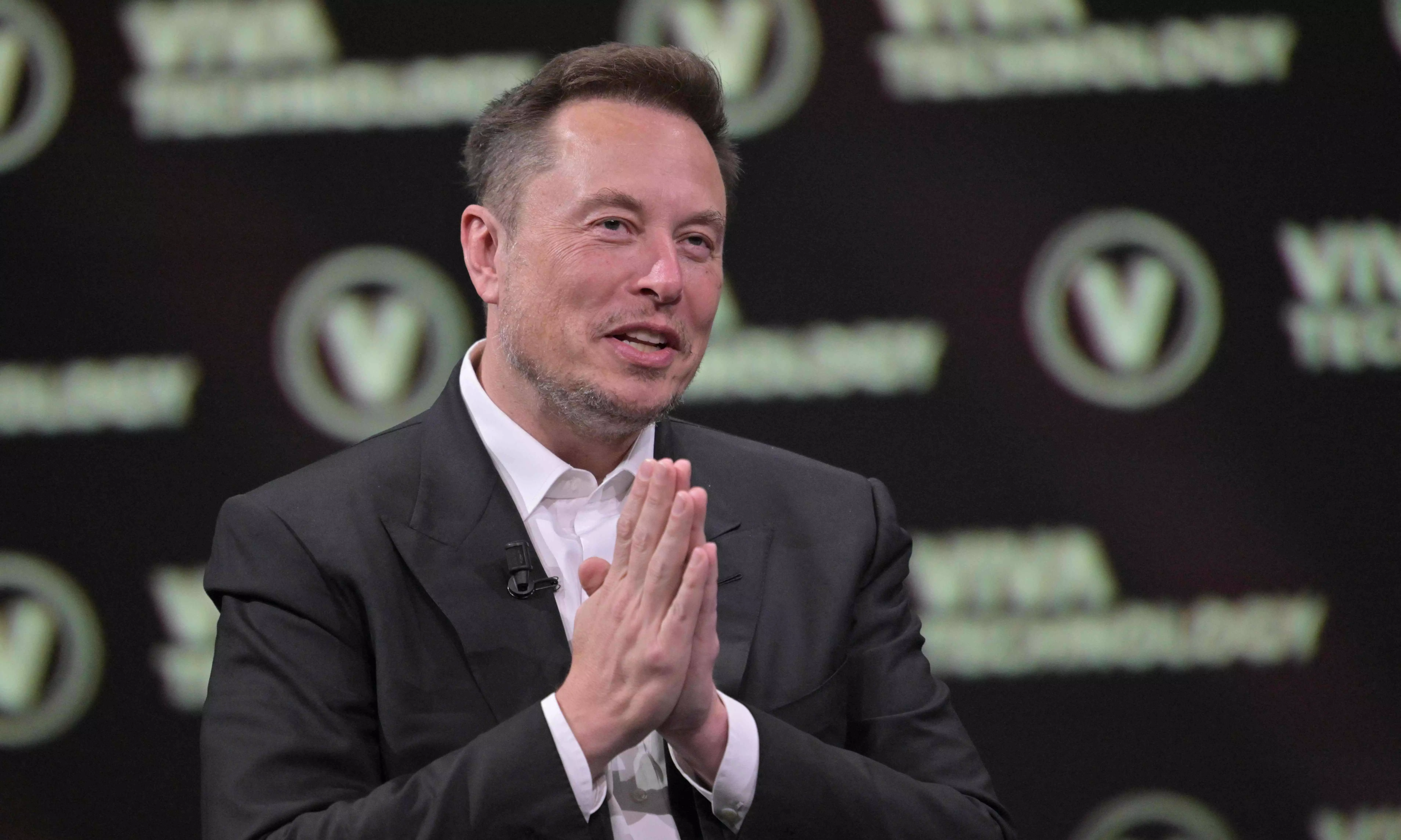 Tesla Shareholders Approve Elon Musk's $1 Trillion Pay Package