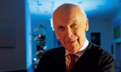 James Watson, Nobel Prize-Winning DNA Pioneer, Dead At 97 James Watson, Nobel Prize-Winning DNA Pioneer, Dead At 97