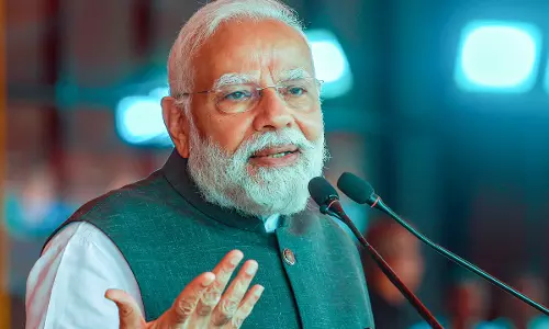 India Moving Fast on Path of Development: PM India Moving Fast on Path of Development: PM