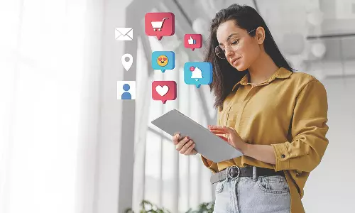 Everbody ‘Pay’ Attention Now