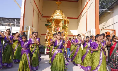 Devotees Witness Grand Arudrotsavam During Swarna Rathotsavam in Srisailam