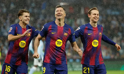 La Liga: Lewandowskis Hat Trick Moves Barcelona Closer to League Leader Real Madrid