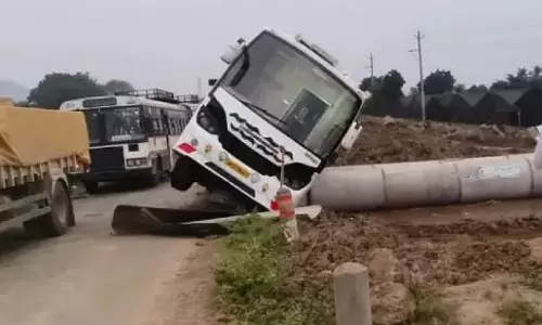 Palnadu: Hyderabad - Bapatla Private Bus Overturns, Passengers Safe