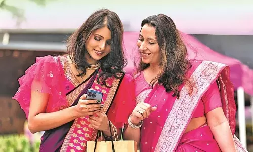 Mute: The New Namaste in Family WhatsApp Groups