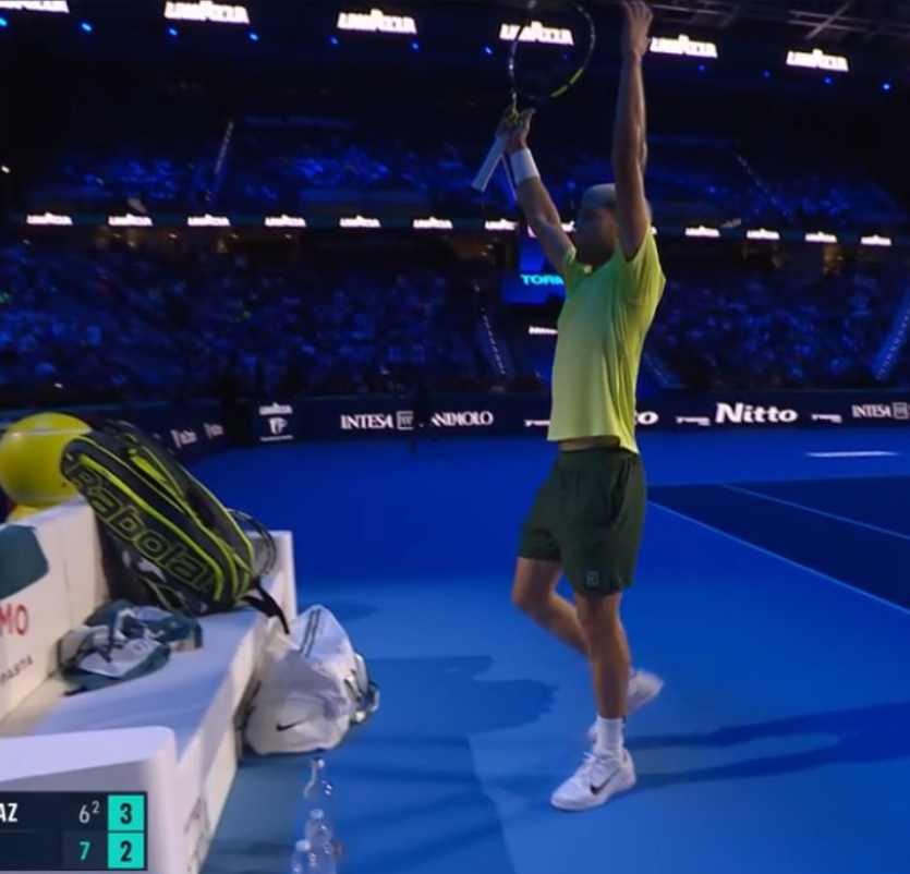 Sinner Faces Zverev in Crucial ATP Finals Match