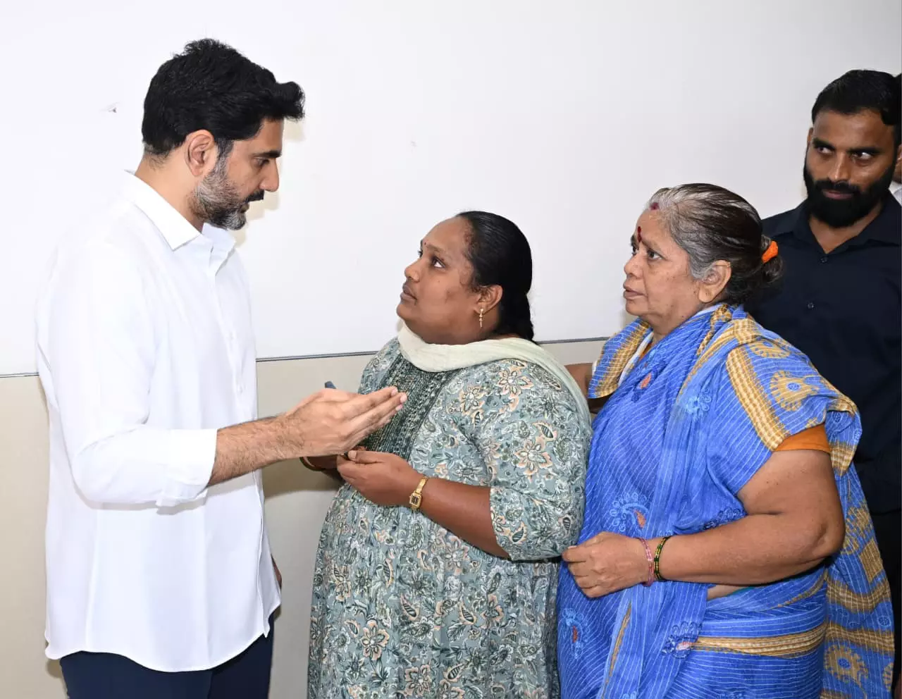 Lokesh Holds 72nd Praja Darbar, Assures Swift Grievance Redressal Lokesh Holds 72nd Praja Darbar, Assures Swift Grievance Redressal