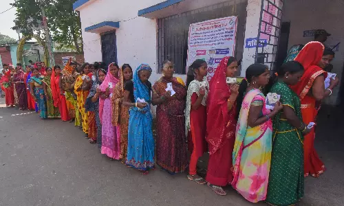 Bihar Election: 67.14% Voter Turnout Till 5pm, EVMs Sealed After Voting Completes