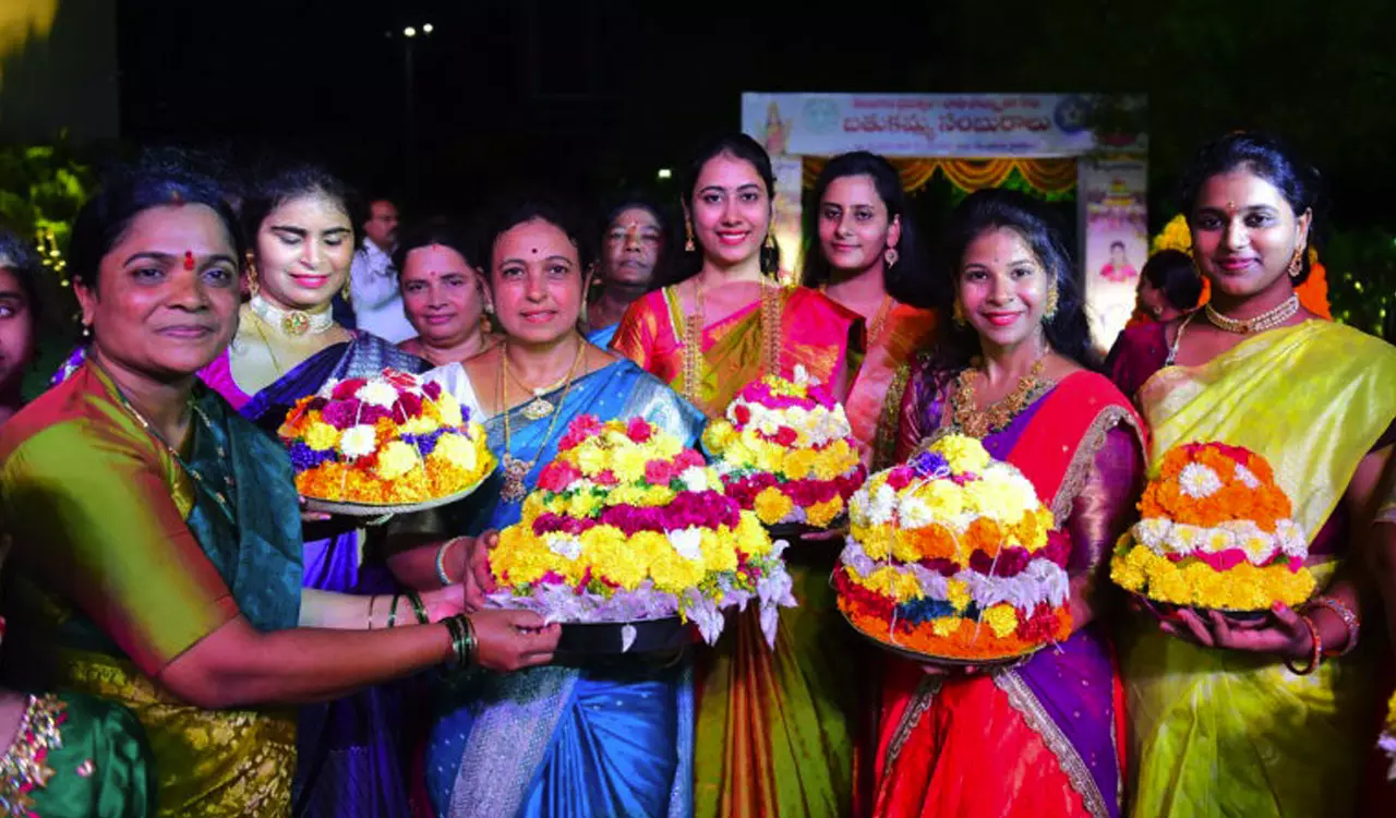 Telangana Government To Give 64 L Saris On Indira Birthday Telangana Government To Give 64 L Saris On Indira Birthday