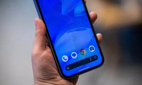 Google Rolls Out Apple-Like Message Summaries for Pixel Phones