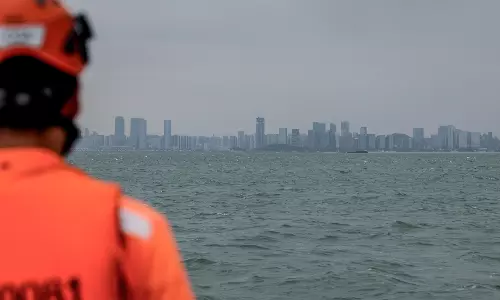 Taiwan Evacuates 8,300, Closes Schools Ahead of Tropical Storm