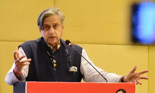 Tharoor Calls for India’s Own Liberalism Tharoor Calls for India’s Own Liberalism