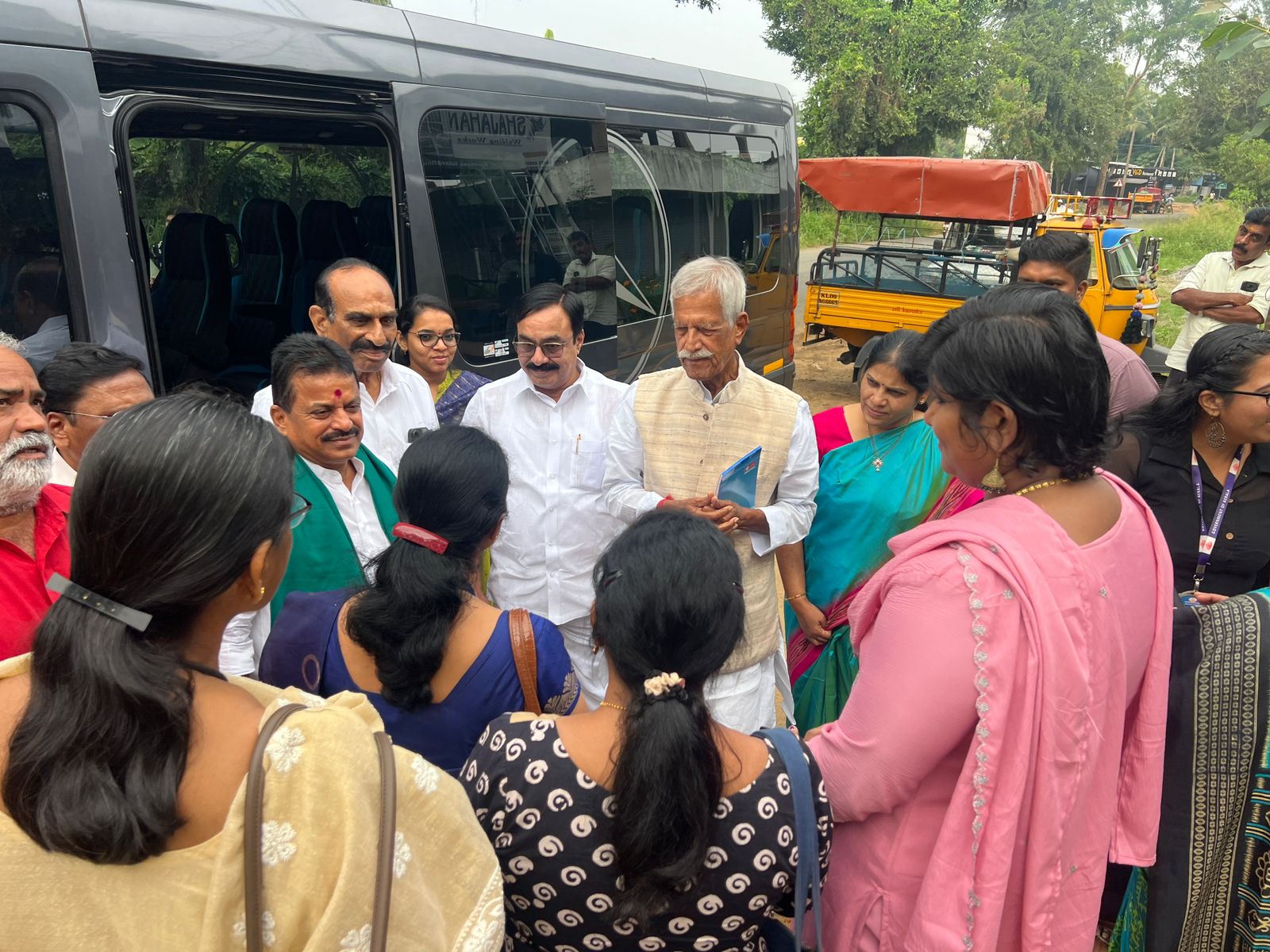 Farmer Panel Inspects Kerala Fields for Cultivation Insights