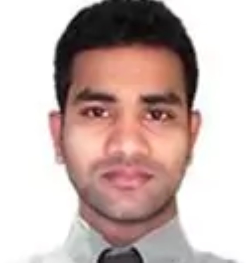 IBomma Founder Ravi Held in Hyd