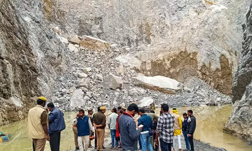 One Dead, 15 Trapped as Stone Mine Collapses in UP