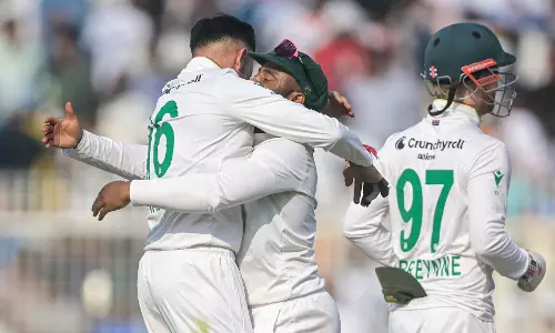 South Africa Beats India by 30 Runs in First Cricket Test