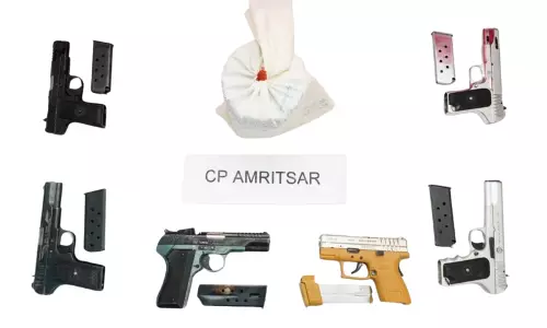 Punjab Police Busts Pak-Linked Arms-Narco Network; Seizes 1 Kg Heroin, 6 Pistols Punjab Police Busts Pak-Linked Arms-Narco Network; Seizes 1 Kg Heroin, 6 Pistols