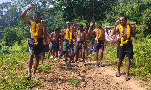 Cyclone Washes Away Rs 1 Cr Road in Anakapalle; Villagers Protest Half-Naked
