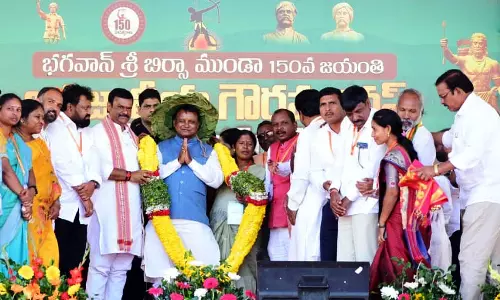 Odisha CM Majhi Pays Tributes to Birsa Munda in Paderu, Unveils Statue