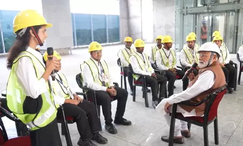 Modi Reviews Mumbai–Ahmedabad Bullet Train Project Progress, Interacts with Site Engineers