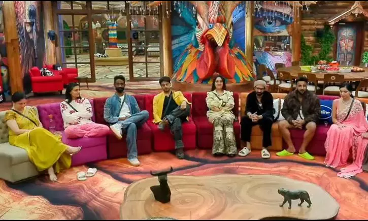 Kunicka Sadanand emotional reunion with son in Bigg Boss 19