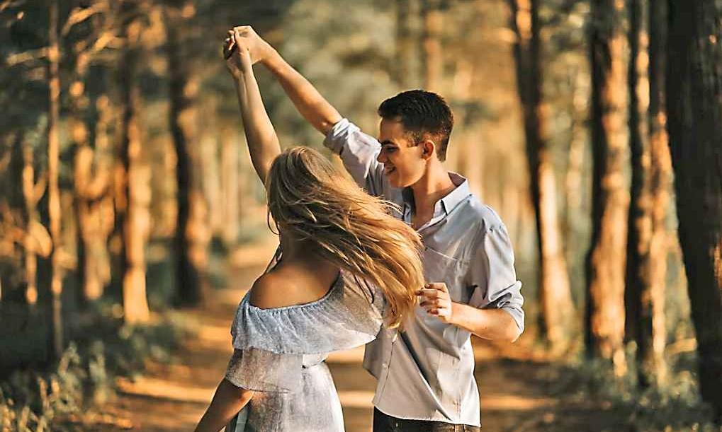 Couple's Acrobatic Sex Attempt Leads to Injury