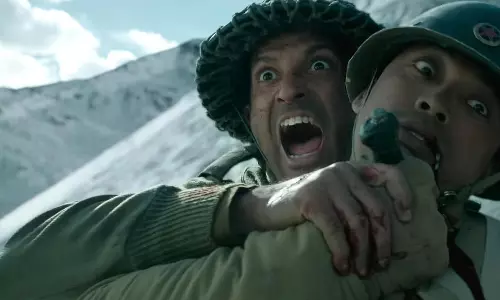 ‘120 Bahadur’ Makes Defence-Theatre History