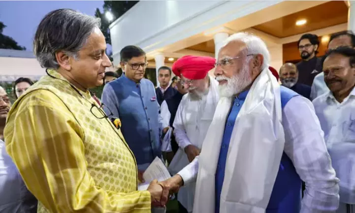 PMs Ramnath Goenka Lecture Served As Both Economic Outlook, Cultural Call To Action: Tharoor