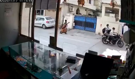 Chain Snatching Incident in Hyderabad