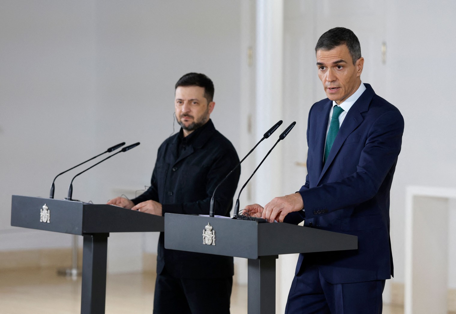 Spain Pledges $710M Military Aid to Ukraine; Zelensky Visits Madrid
