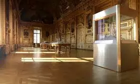 Louvre Museum To Add 100 External Cameras By 2026 After Heist Exposed Security Flaws