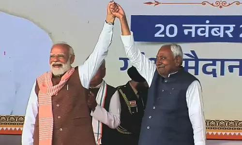 PM Modi Congratulates Nitish Kumar on Being Sworn in as Bihar CM