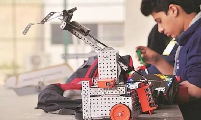 Inside India’s Hands-On Learning Gap