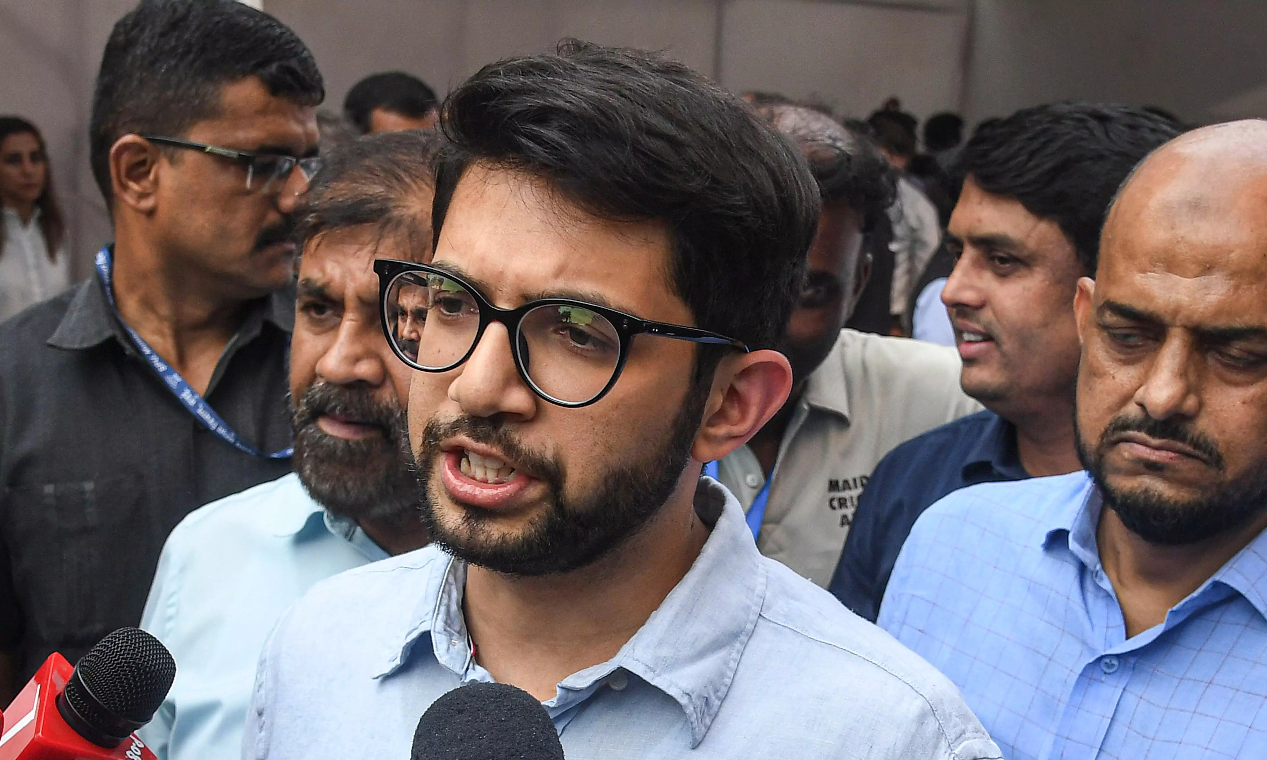 Aaditya Thackeray Alleges ‘Vote Chori’, Threatens Sedition Case Against EC