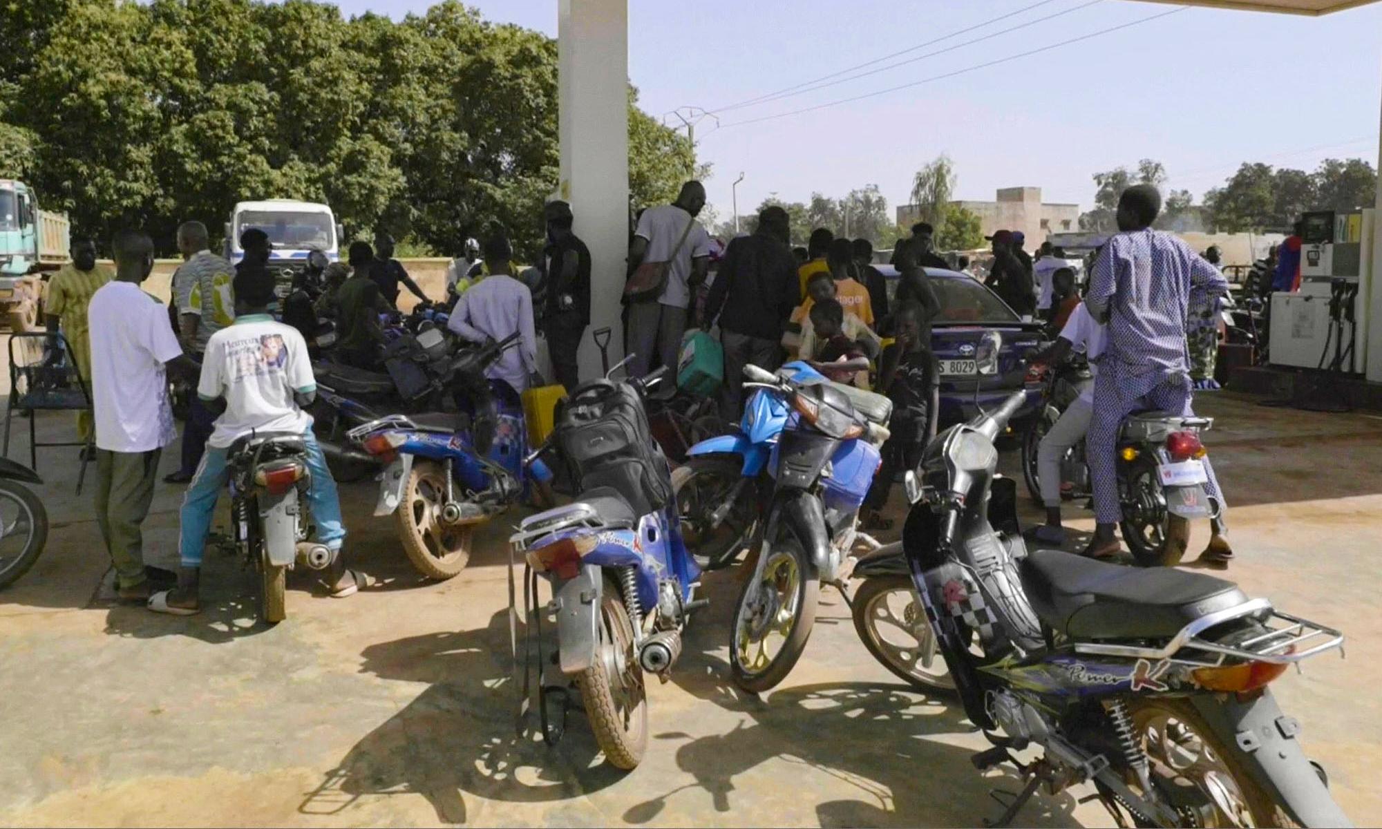 Russian Forces in Mali Struggle Against Jihadist Blockade
