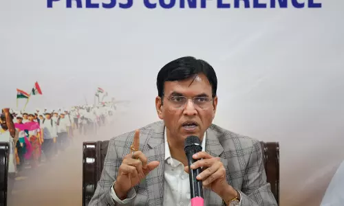 Govt Notifies 4 Labour Codes, Rationalises Existing Labour Laws Govt Notifies 4 Labour Codes, Rationalises Existing Labour Laws