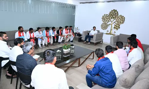 Lokesh Promises To Clear Fee Reimbursement Arrears Lokesh Promises To Clear Fee Reimbursement Arrears