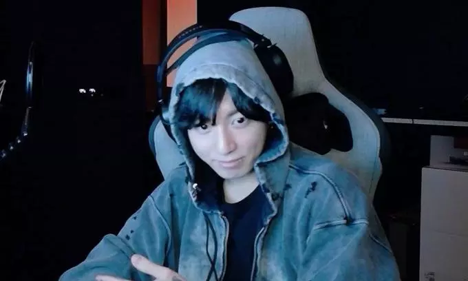 Jungkook Delights BTS ARMY: Dawn-To-Morning 5-Hour Gaming Marathon.