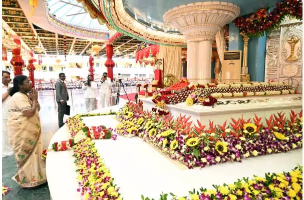 Sri Sathya Sai Baba Inspired Millions To Follow Path Of Service: President