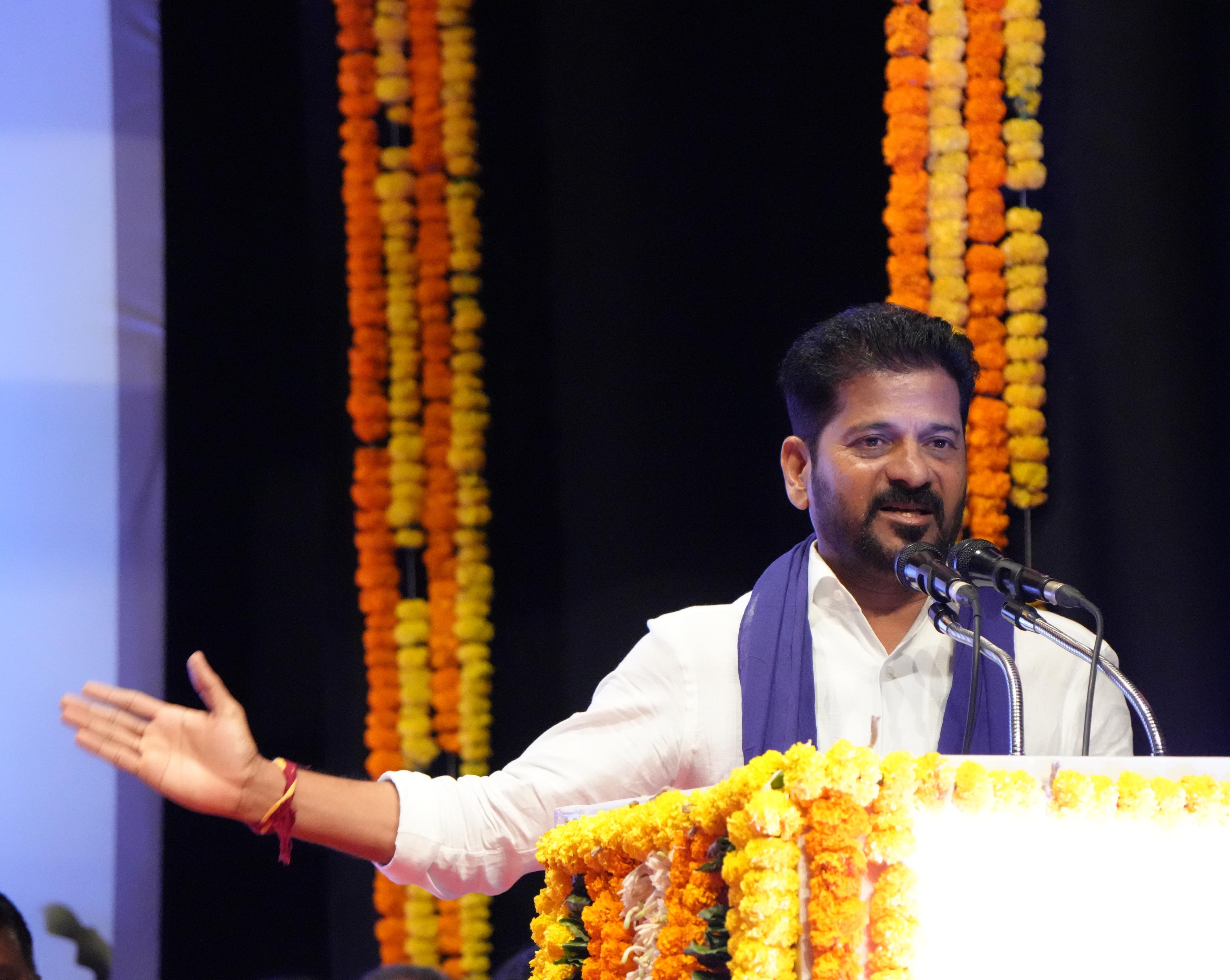 Telangana CM Proposes Folklore University, Honors Ande Sri