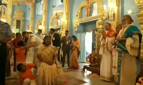 Sri Sathya Sai Baba Inspired Millions to Follow Path of Service: Murmu