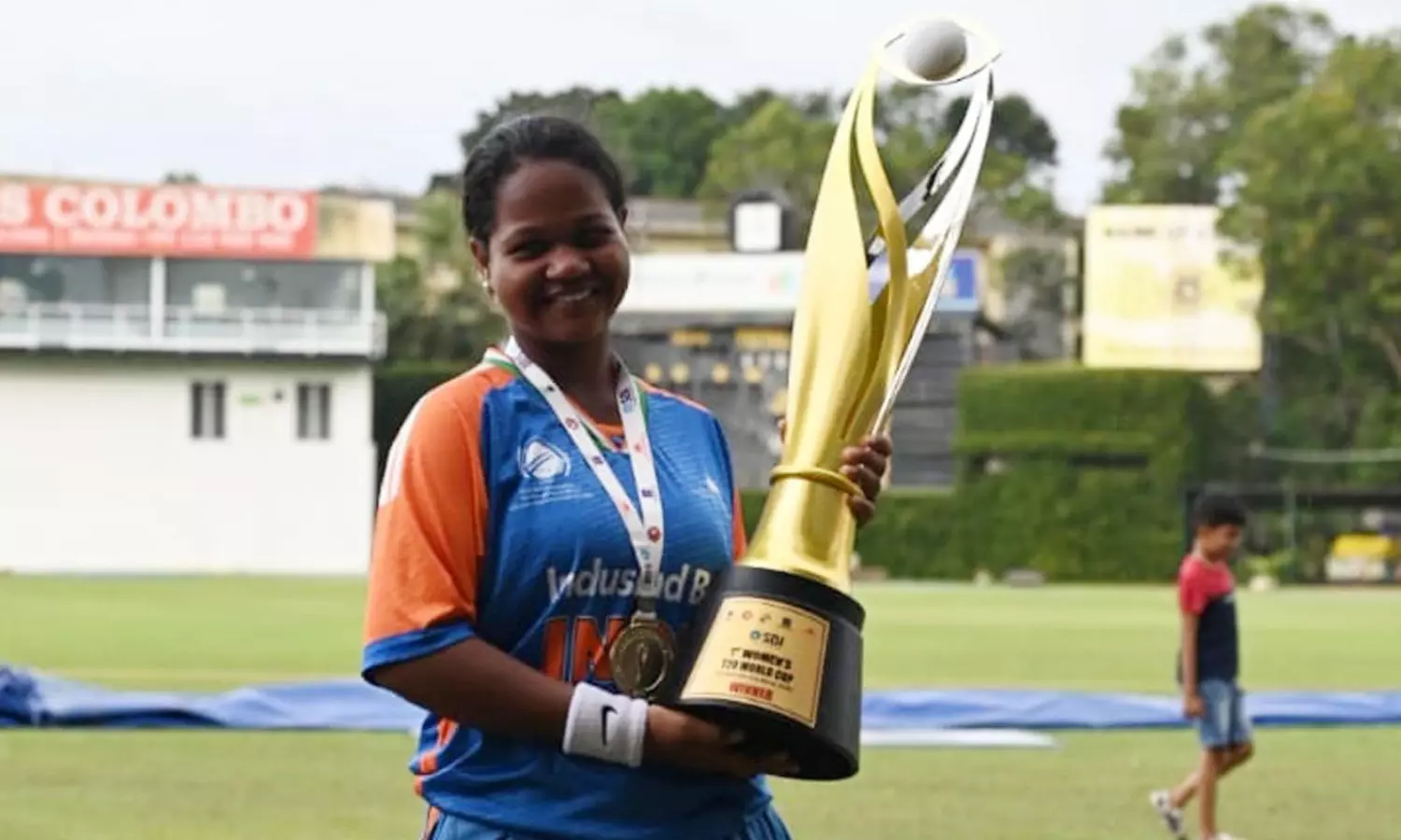 Vizags Karuna Shines As India Lifts Womens T20 World Cup For Blind