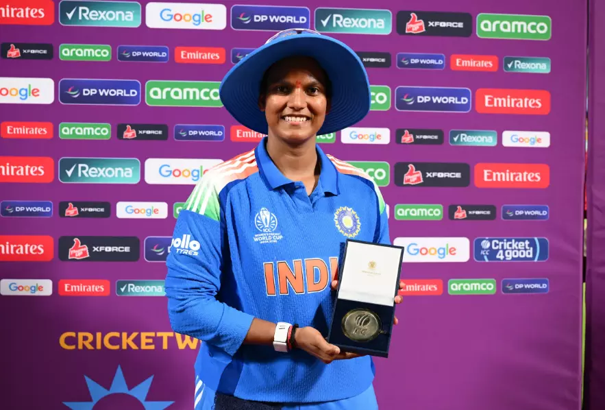Deepti Sharma Inspires Young Girls After World Cup Triumph Deepti Sharma Inspires Young Girls After World Cup Triumph