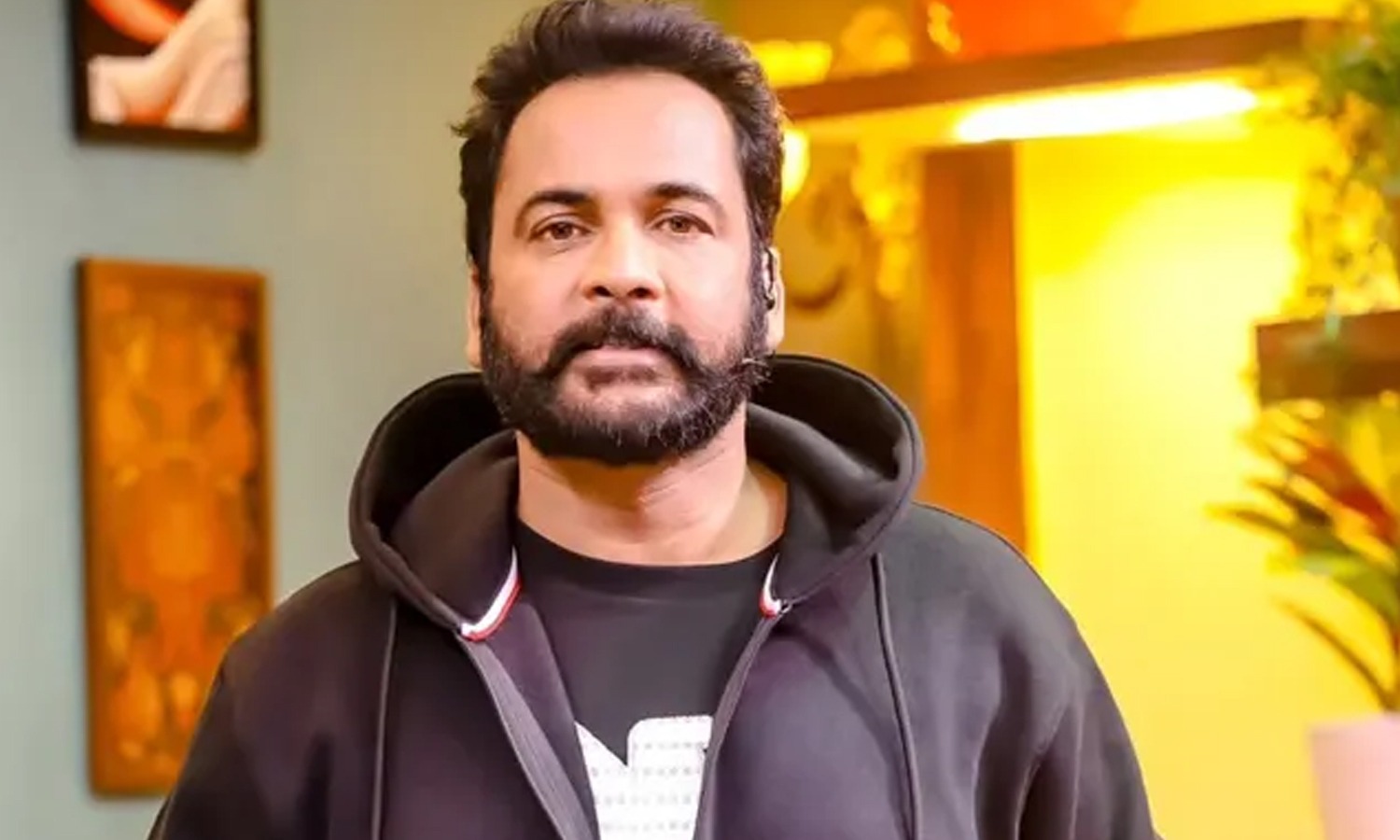 Actor Shivaji Defends Film Industry Amid Piracy Debate