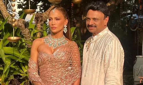 Jennifer Lopez Dazzles In Manish Malhotra Saree at Udaipur Wedding
