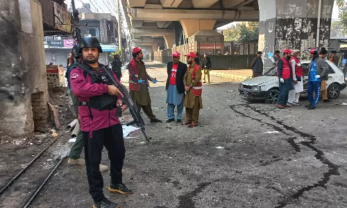 Suicide Attack on Peshawar Security HQ Kills 3 Officers Suicide Attack on Peshawar Security HQ Kills 3 Officers