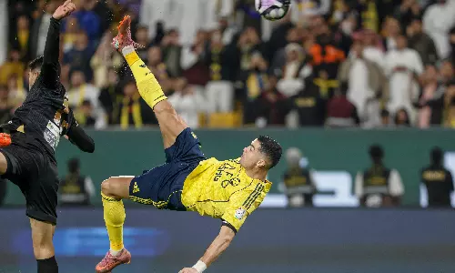 Cristiano Ronaldo Scores From a Bicycle Kick For Al-Nassr in Saudi Pro League