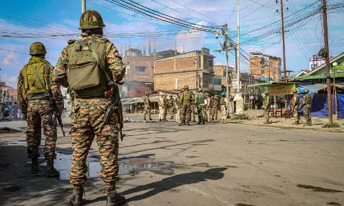 Manipur: Displaced Villagers in Imphal East Clash with Security Forces over Return to Native Places