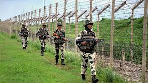Pakistani Couple Detained After Crossing Border