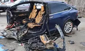 Lawsuit Blames Tesla Design Flaws For Crash That Killed Washington State Woman, Injured Her Husband